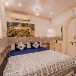 Travellers Village